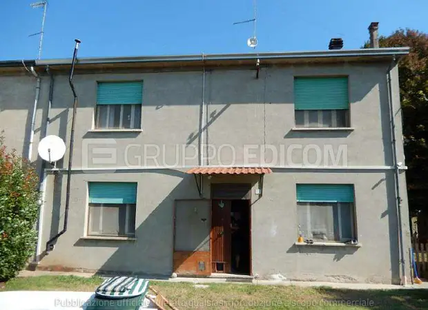Abitazione di tipo economico in Riva del Po, Via Trombona - 1